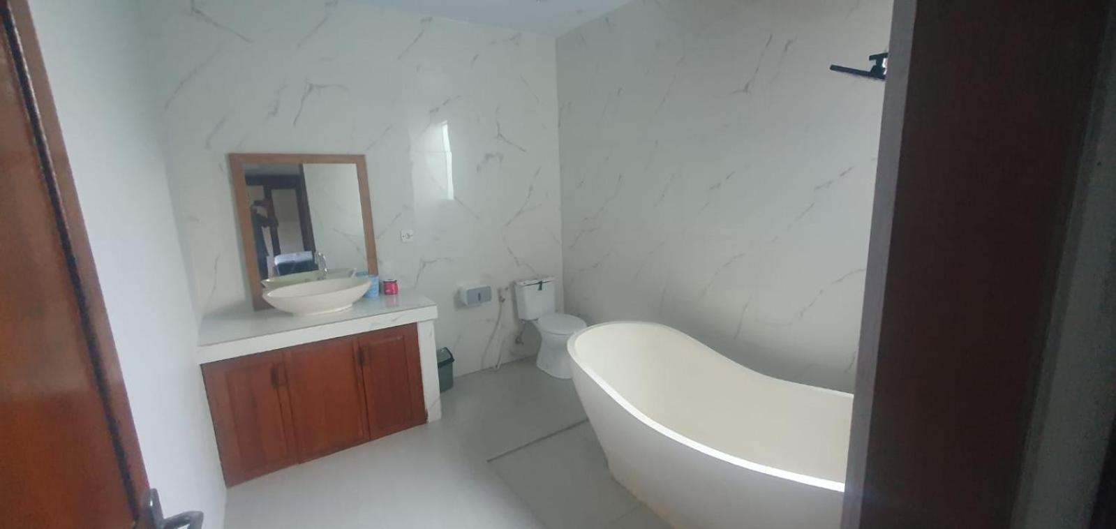 Tebanyoman Guesthouse Dalung  Luaran gambar