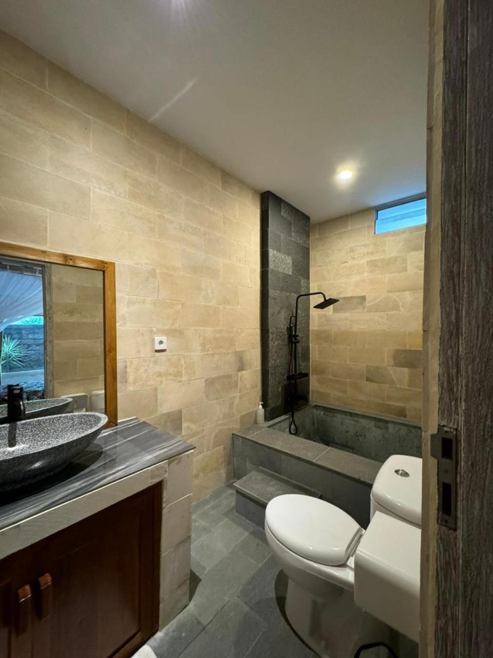 Tebanyoman Guesthouse Dalung  Luaran gambar